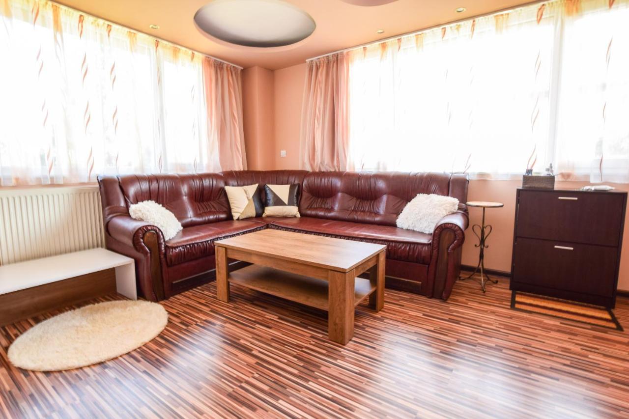 Mariana Apartment Pavel Banya Εξωτερικό φωτογραφία