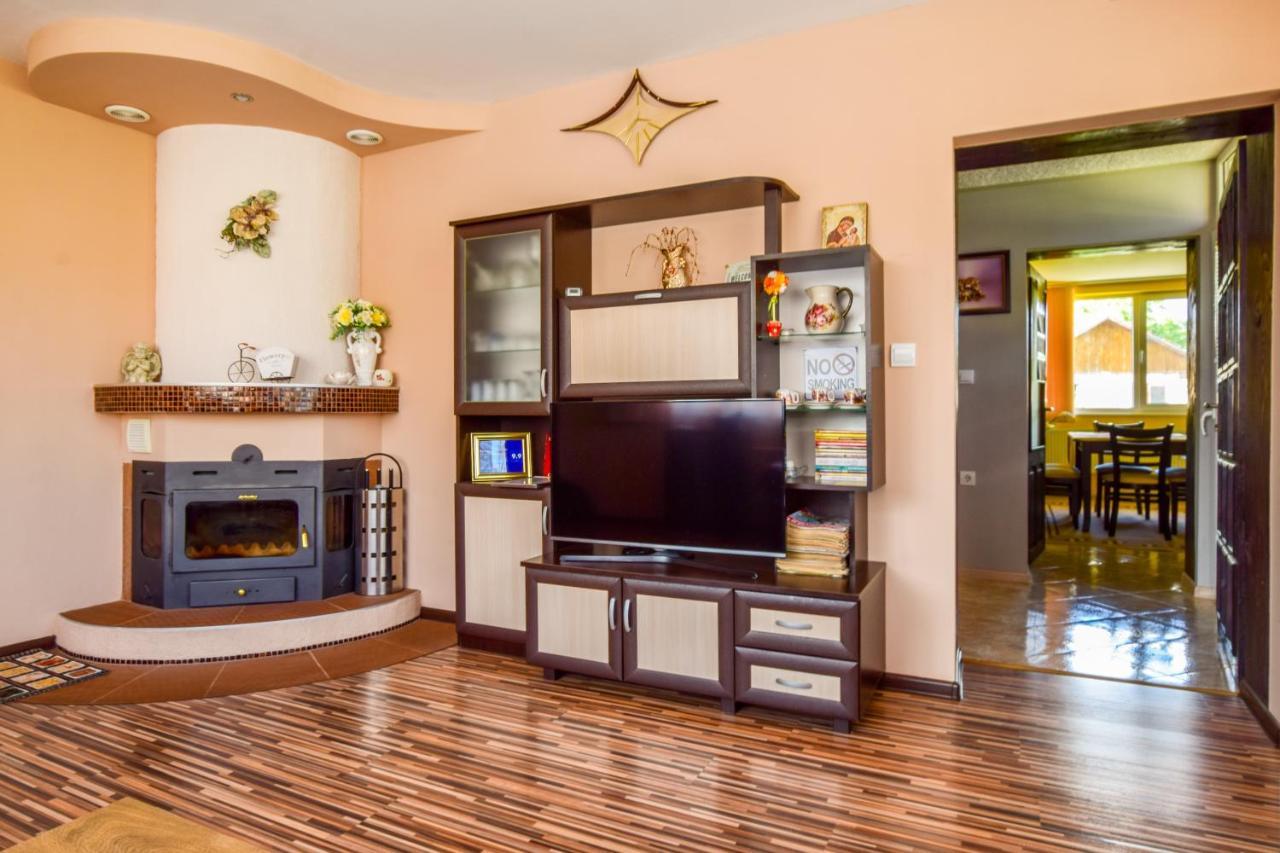 Mariana Apartment Pavel Banya Εξωτερικό φωτογραφία