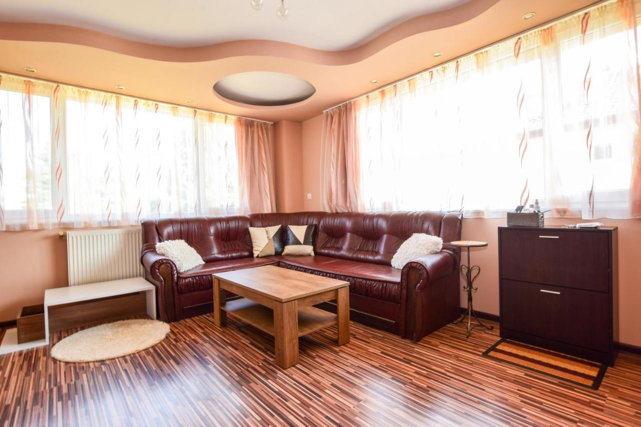 Mariana Apartment Pavel Banya Εξωτερικό φωτογραφία